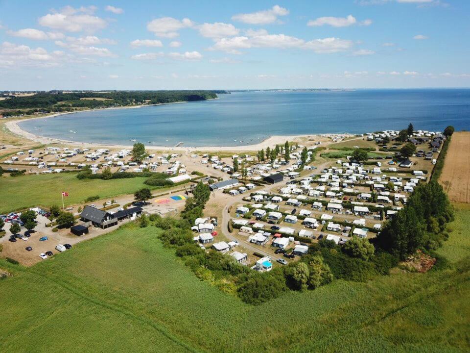 Vikaer Strand Camping & Cottages Diernæs Exterior foto